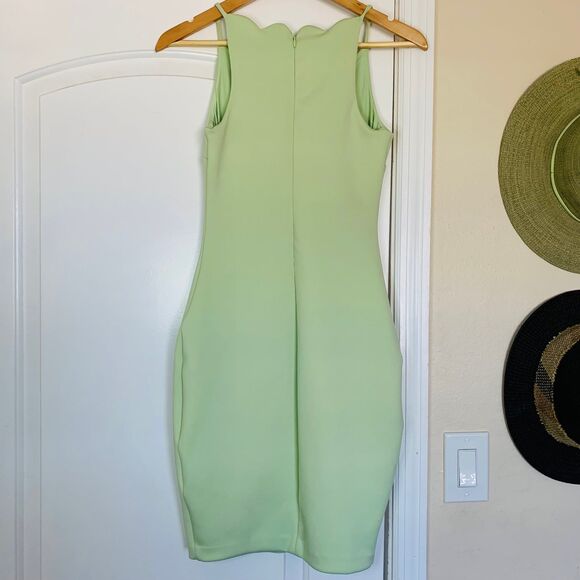 GUESS Light Mint Green Salina Scallop-Detail Bodycon Dress | Size: XS GUESS Light Mint Green Salina Scallop-Detail Bodycon Dress | Size: XS